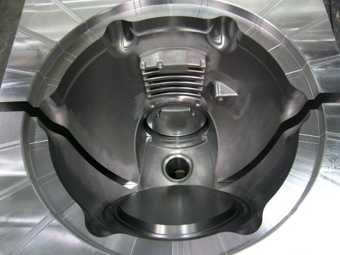 Low-Pressure Mold with Slides