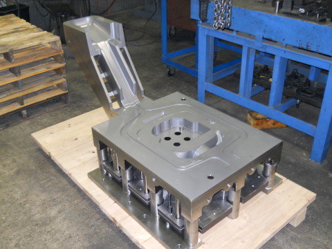 Single-Cavity Static Pour Permanent Mold